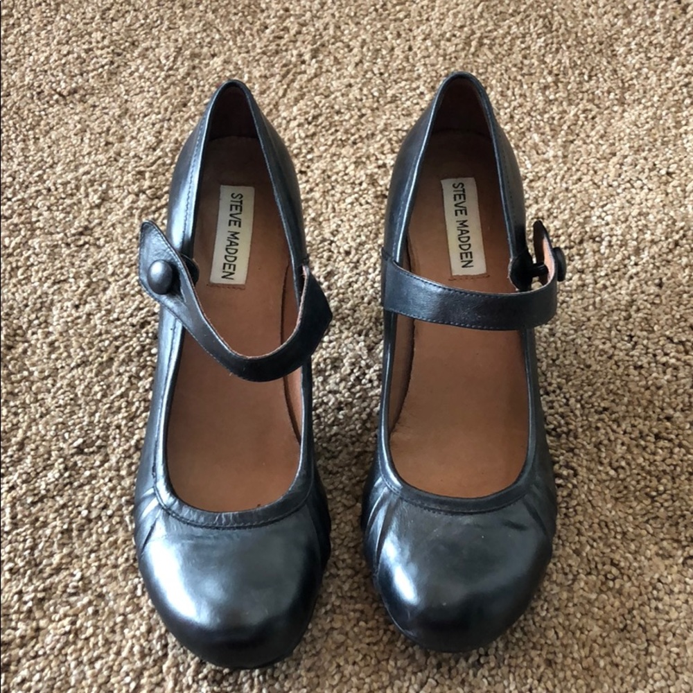 Steve Madden kitty heel Mary Jane shoe